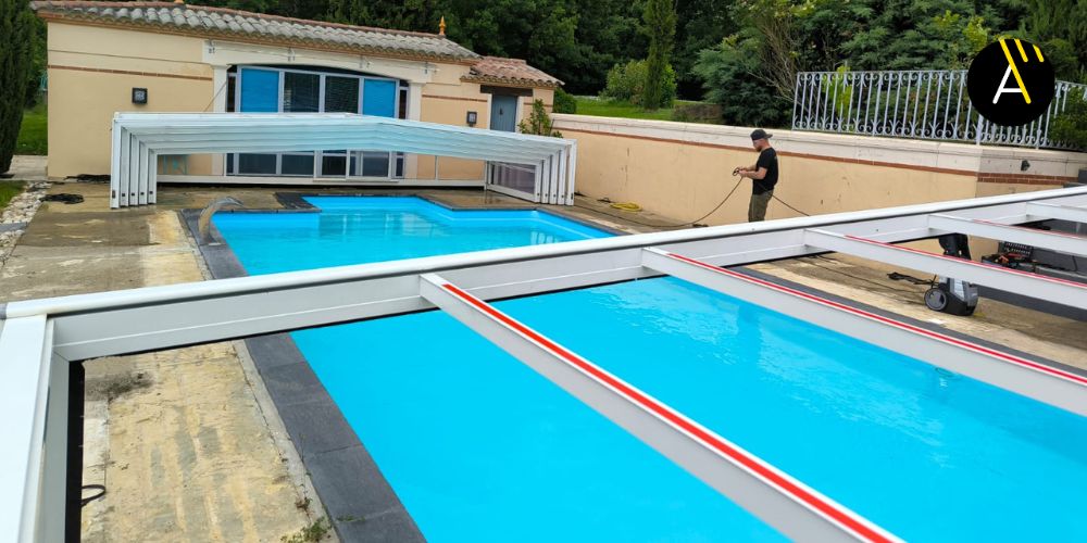 nettoyage abri de piscine